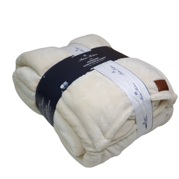 Brooks Brothers Oversized Luxe Plush King Blanket 112"x92" Cream 100% Polyester - Picture 2 of 10